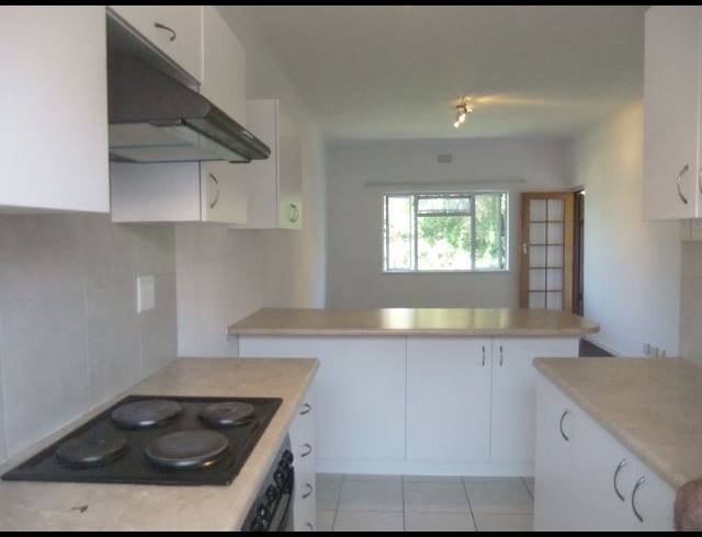 2 bed property to rent in CLAREMONT